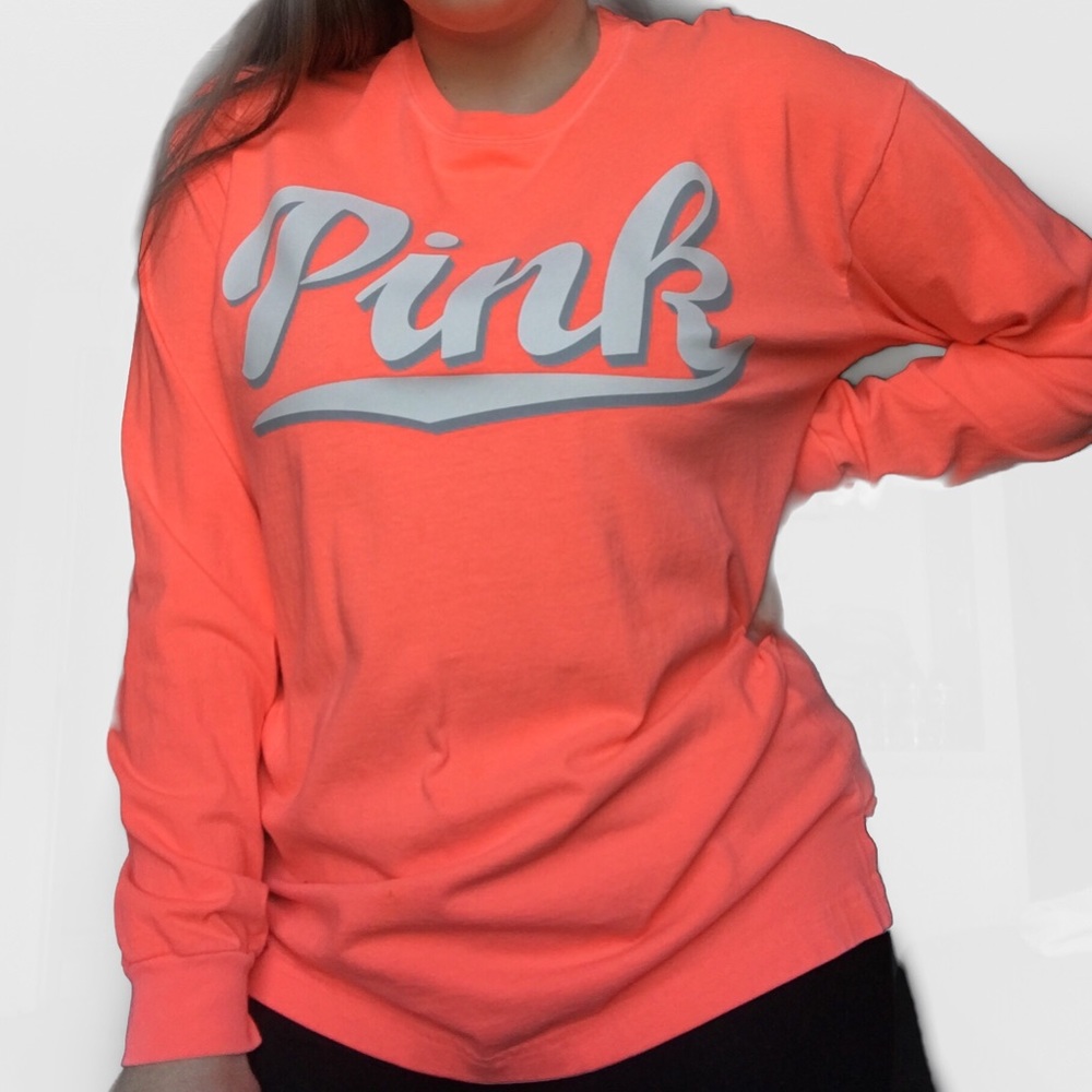 VS Pink Crew